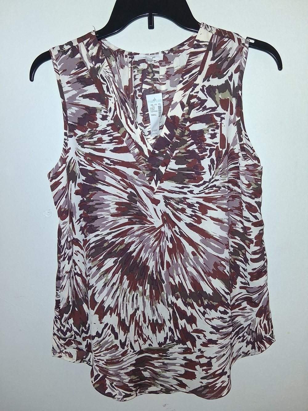 Sleeveless V-Neck Print Top in Brown Multi